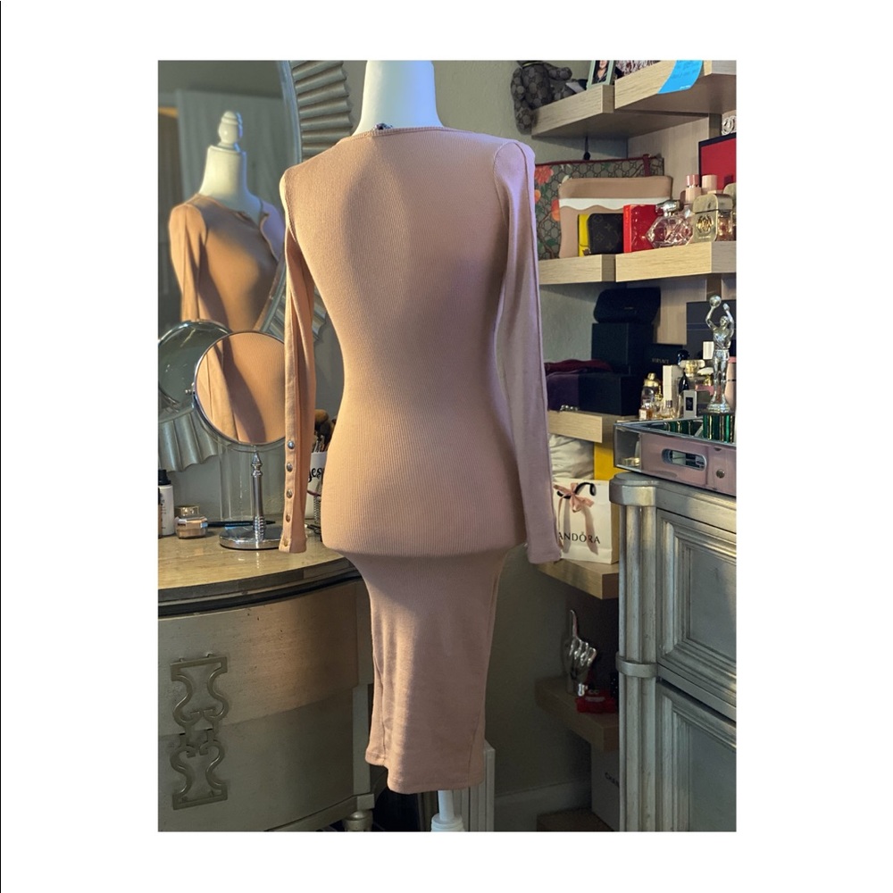 Dress - Picture 2 of 2